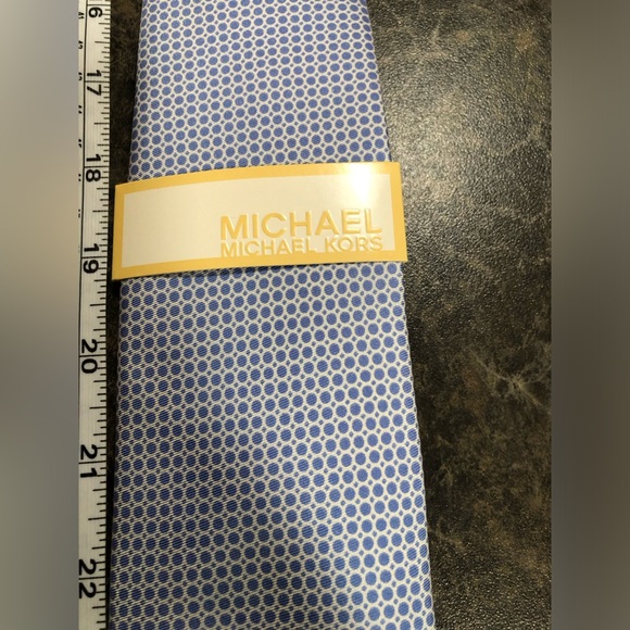 Blue and white Michael Kors tie - Picture 2 of 3